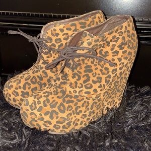 Breckelle’s Brand Leopard Booties